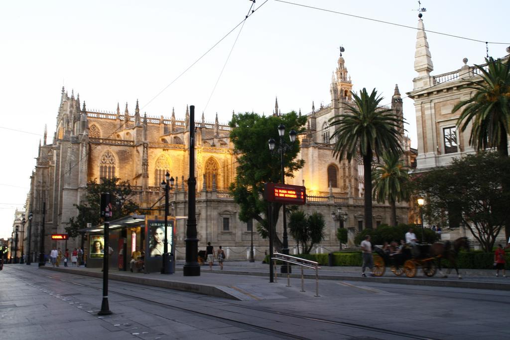 Hotel Dona Lina Sevilla Dış mekan fotoğraf