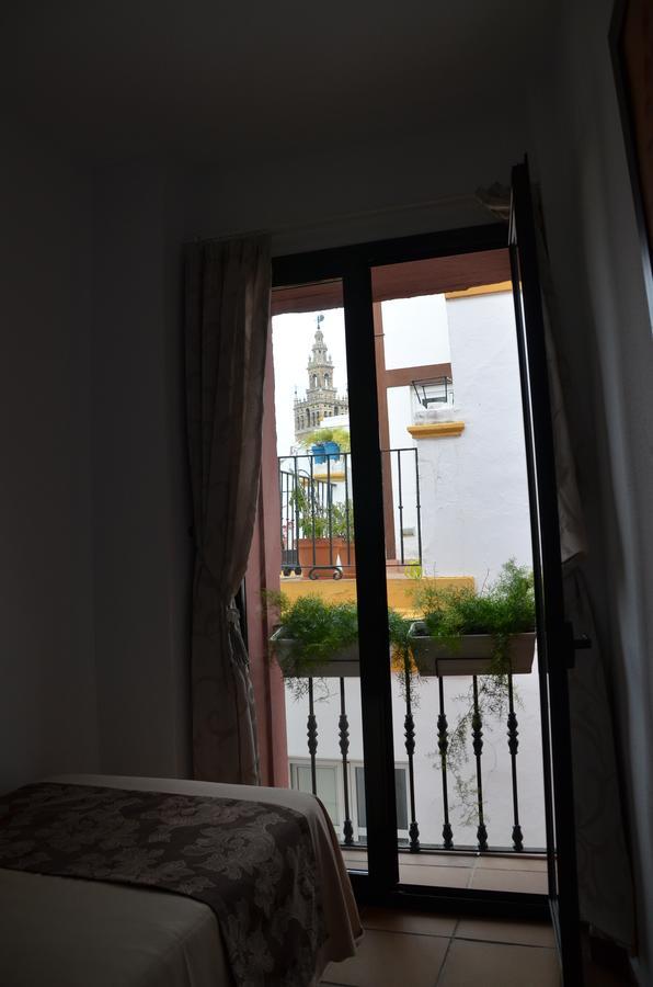 Hotel Dona Lina Sevilla Dış mekan fotoğraf