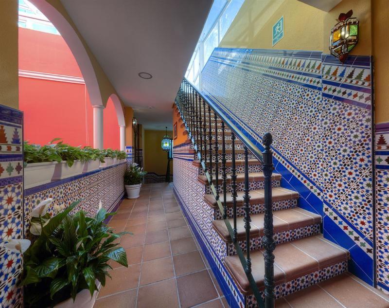 Hotel Dona Lina Sevilla Dış mekan fotoğraf